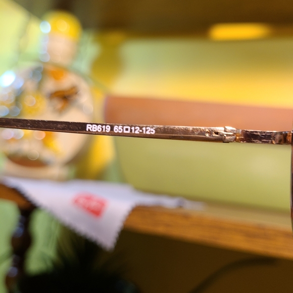 Ray-Ban sunglasses - Picture 6 of 12